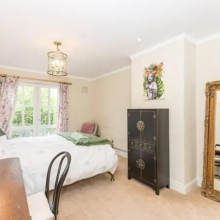 Vakantiehuis Townhouse In 4 - Check Connttact From Photos For Details ! Close To ! *